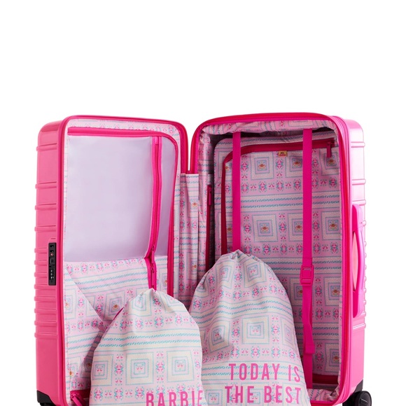 Beis Bundle The 29" and 26" Check-In Roller in Barbie Pink - Picture 3 of 14